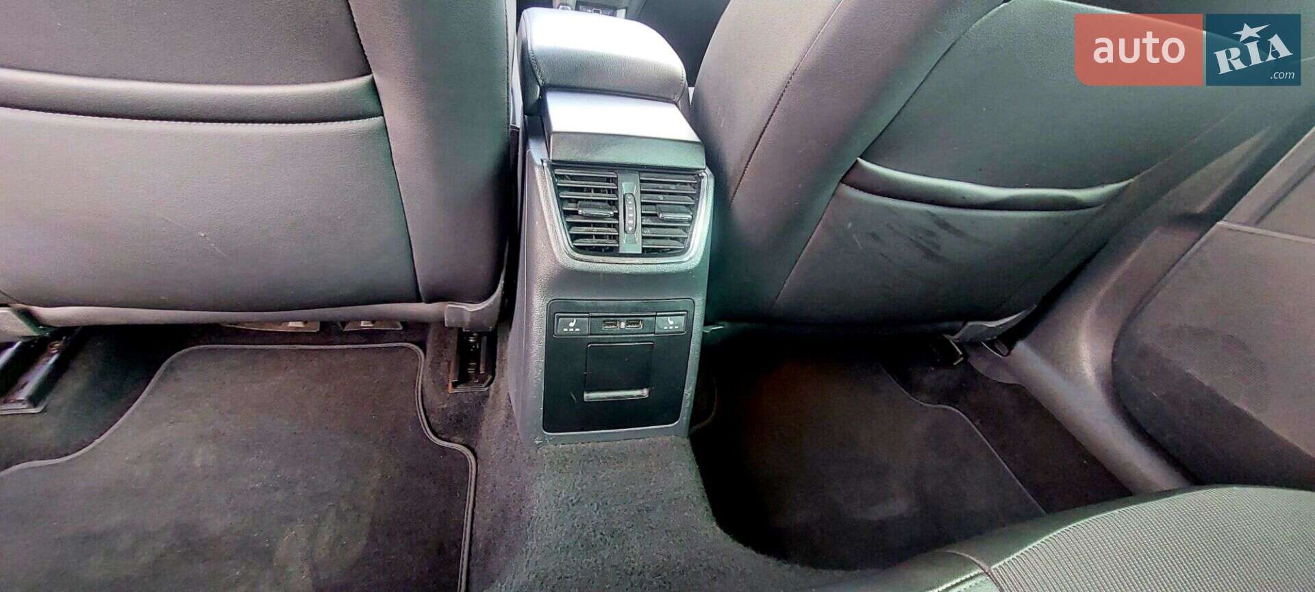Skoda Octavia 2018 VIN TMBJG7NE3K0027578 фото оголошення 18 з 21