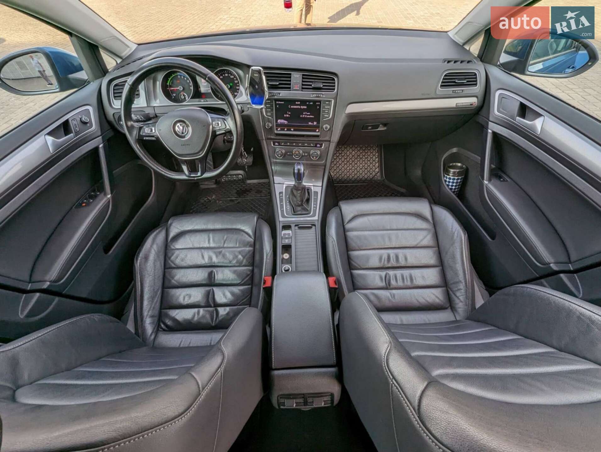 Volkswagen e-Golf 2015 VIN WVWZZZAUZFW912034 фото оголошення 3 з 31