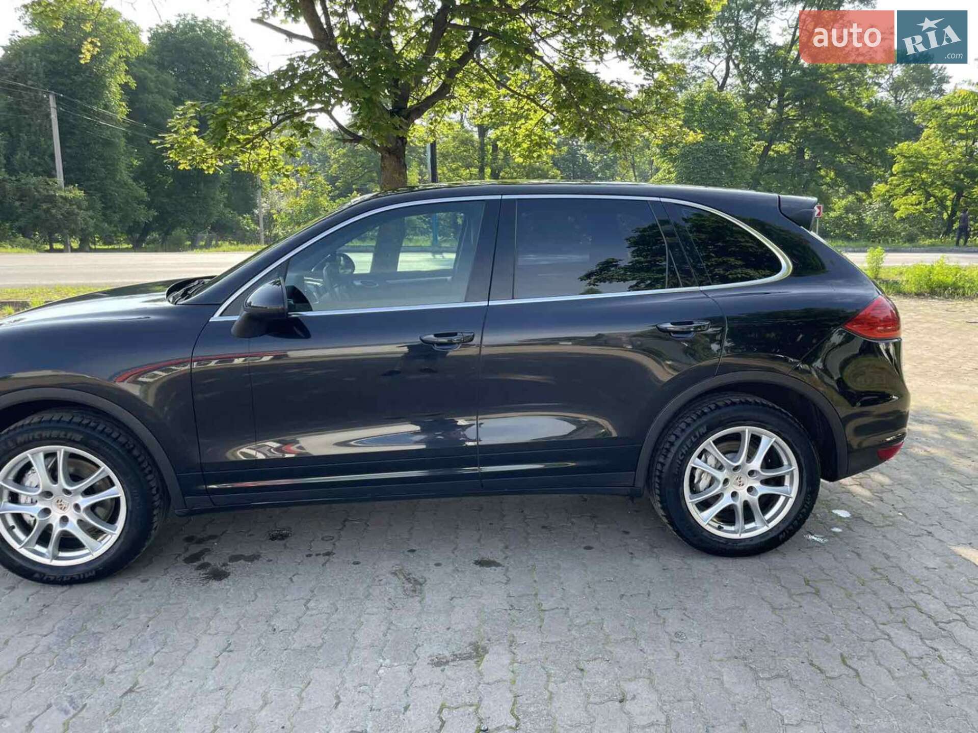 Porsche Cayenne 2010 VIN WP1ZZZ92ZBLA48270 фото оголошення 2 з 12