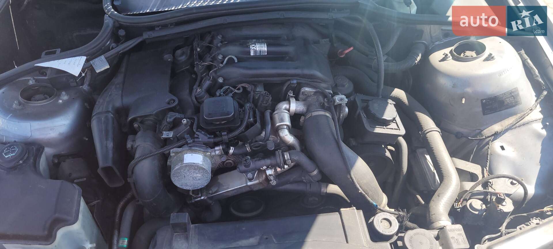 BMW 3 Series 2004 VIN WBAAP71000PP33421 фото оголошення 19 з 32