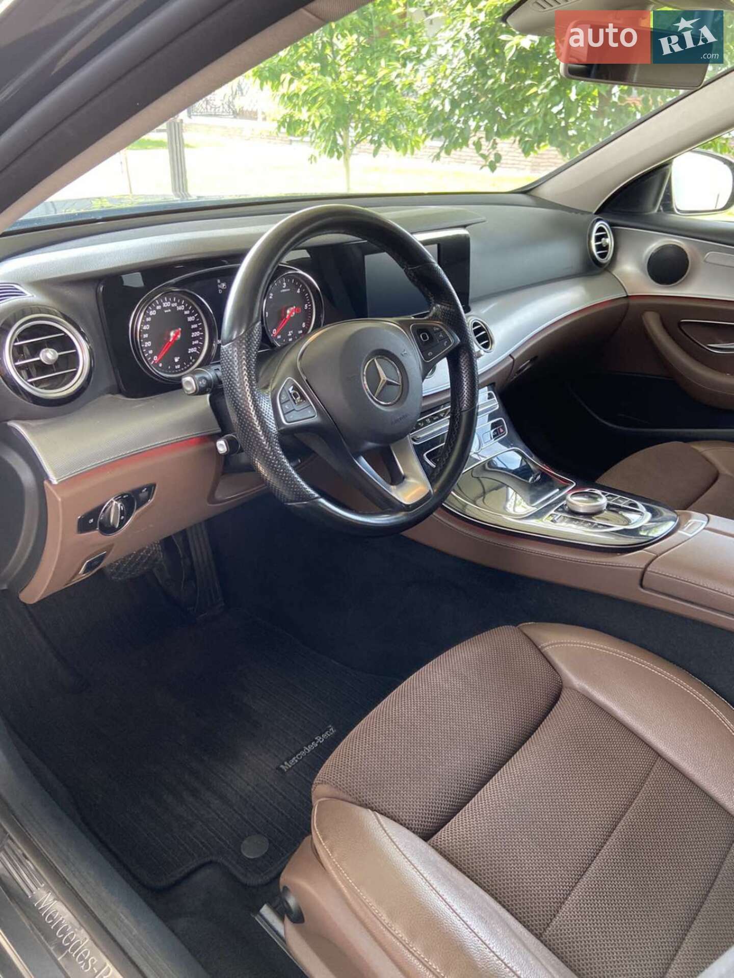 Mercedes-Benz E-Class 2017 VIN WDD2132131A265995 фото оголошення 2 з 7