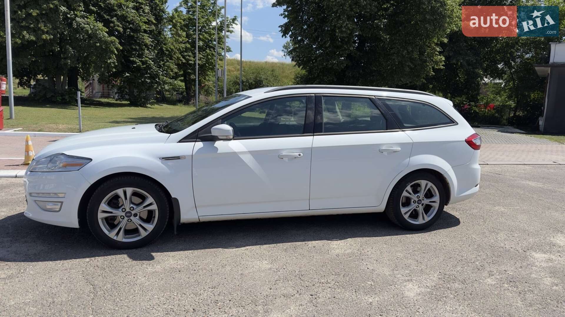 Ford Mondeo 2014 VIN WF0GXXGBBGEJ53920 фото оголошення 9 з 29
