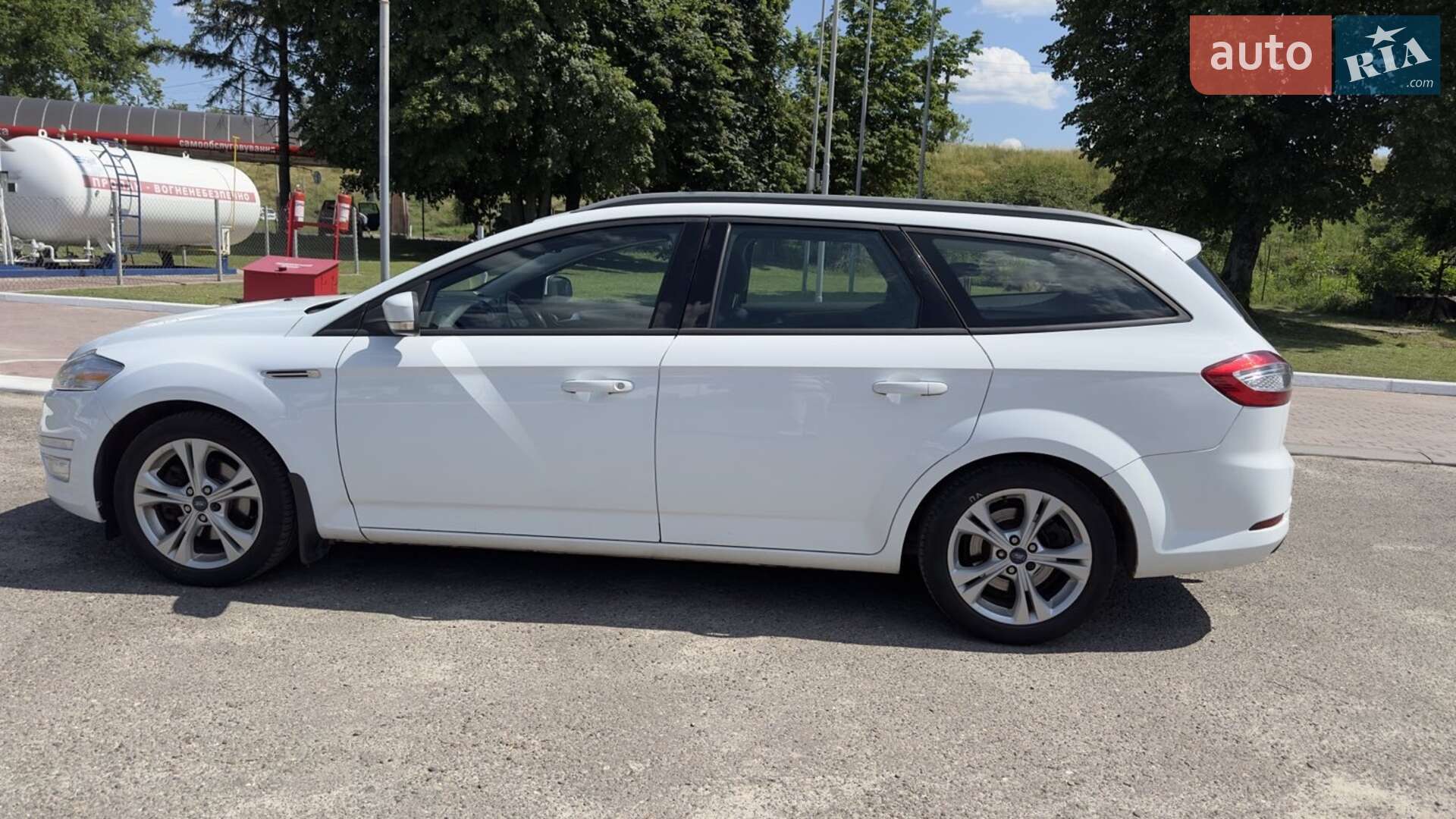 Ford Mondeo 2014 VIN WF0GXXGBBGEJ53920 фото оголошення 14 з 29