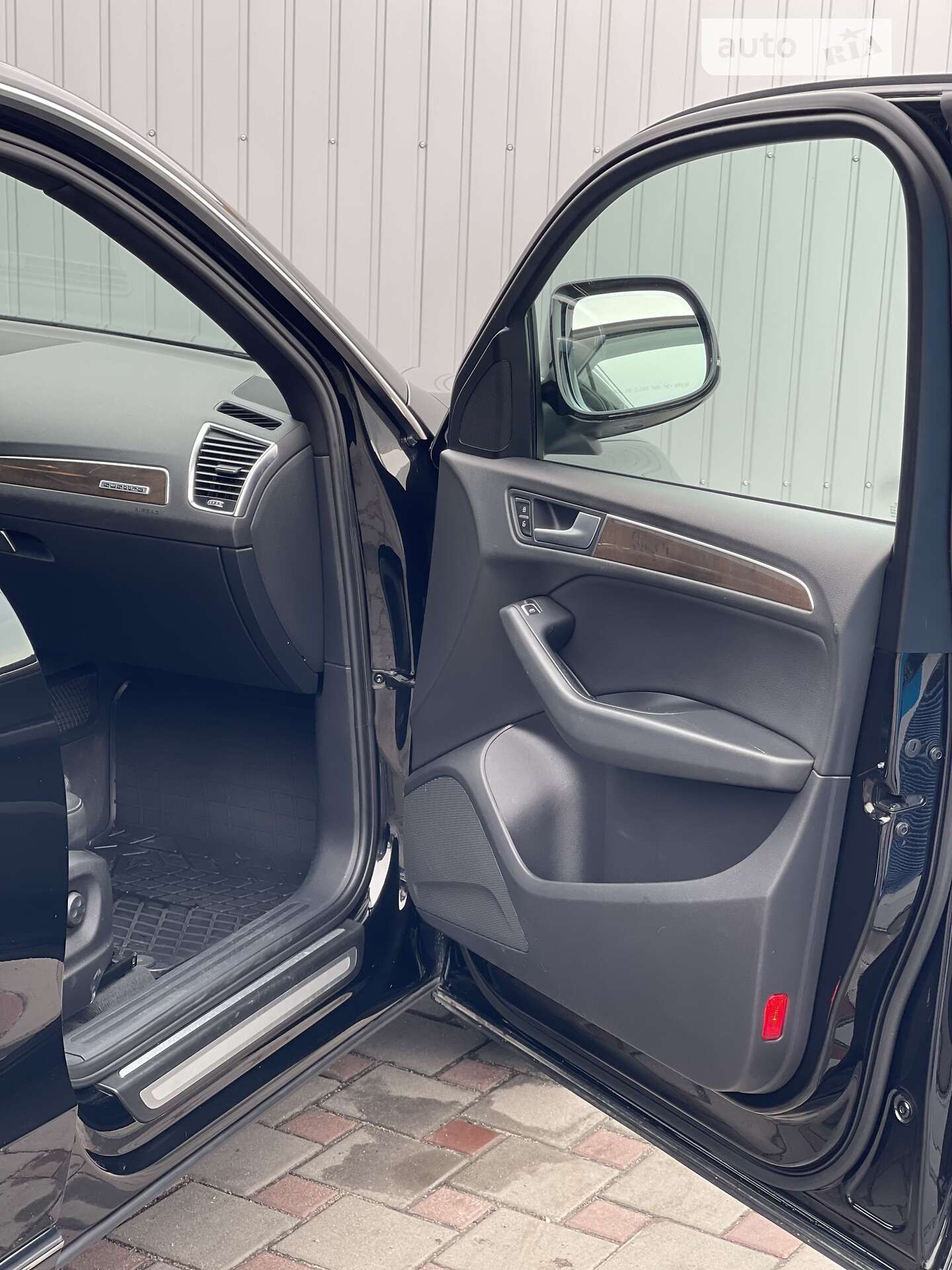 Audi Q5 2012 VIN WA1LFAFP0DA030387 фото оголошення 3 з 4