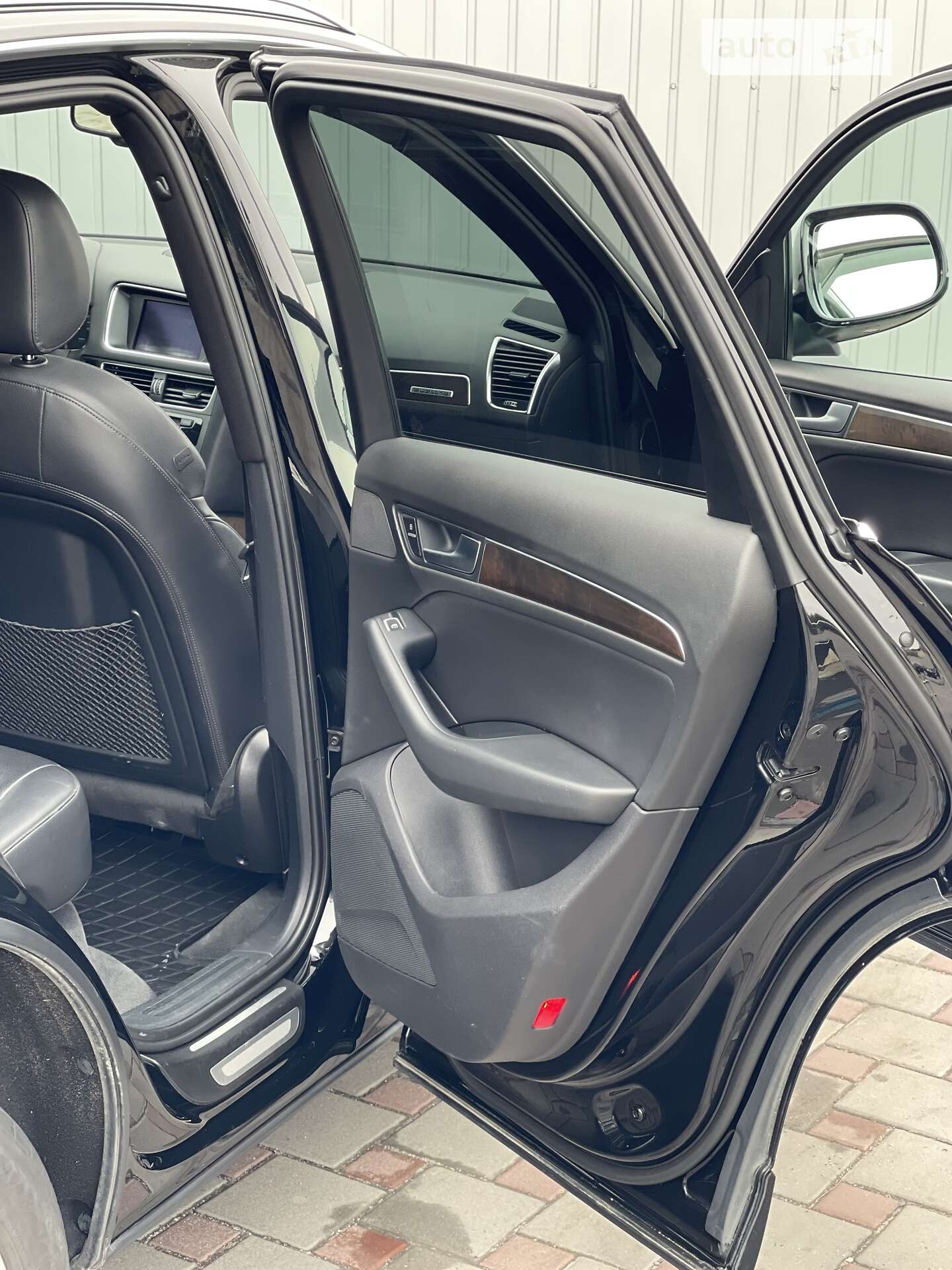 Audi Q5 2012 VIN WA1LFAFP0DA030387 фото оголошення 4 з 4