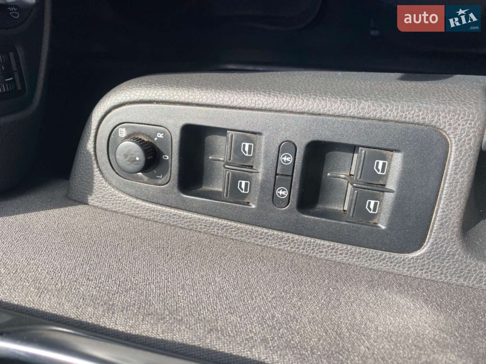 Volkswagen Sharan 2011 VIN WVWZZZ7NZBV005699 фото оголошення 15 з 17