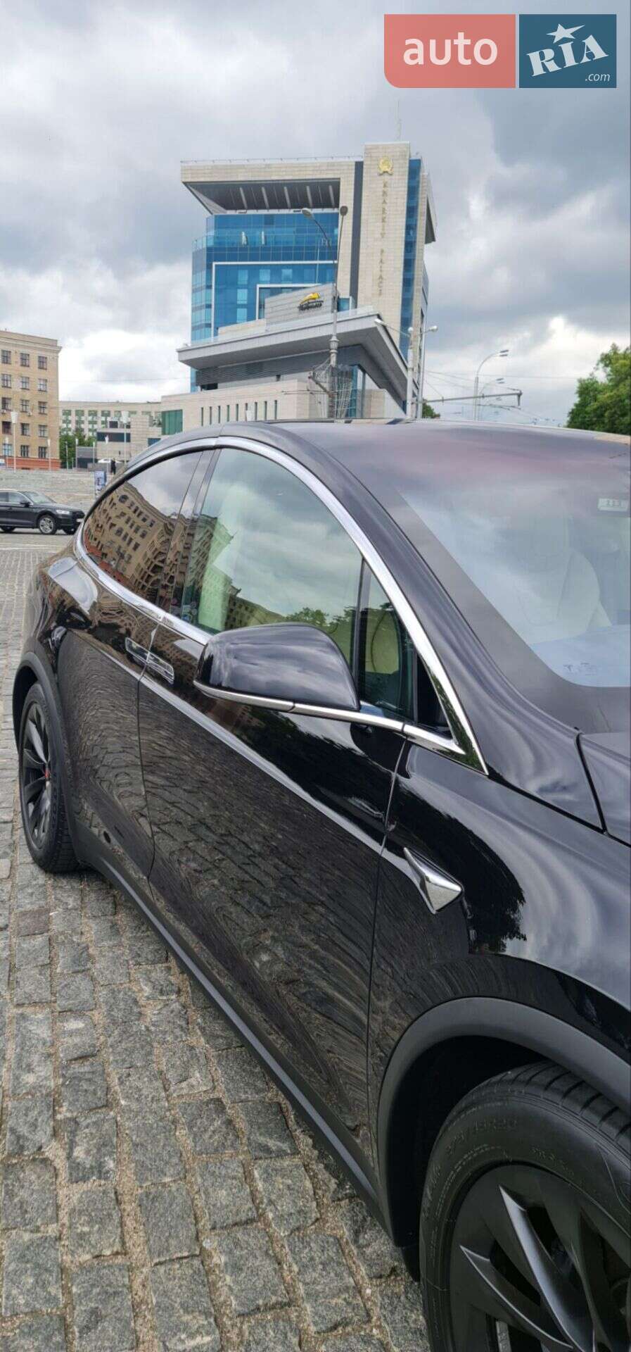 Tesla Model X 2017 VIN 5YJXCBE22HF044400 фото оголошення 8 з 35