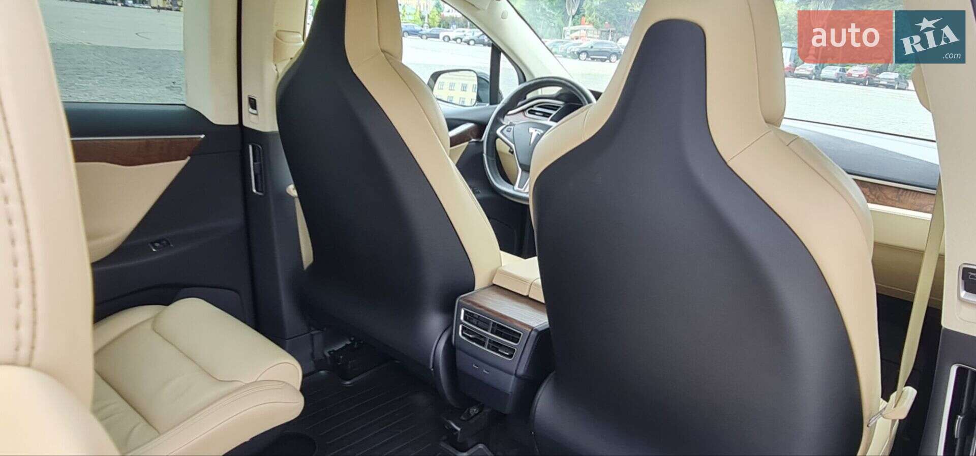 Tesla Model X 2017 VIN 5YJXCBE22HF044400 фото оголошення 24 з 35