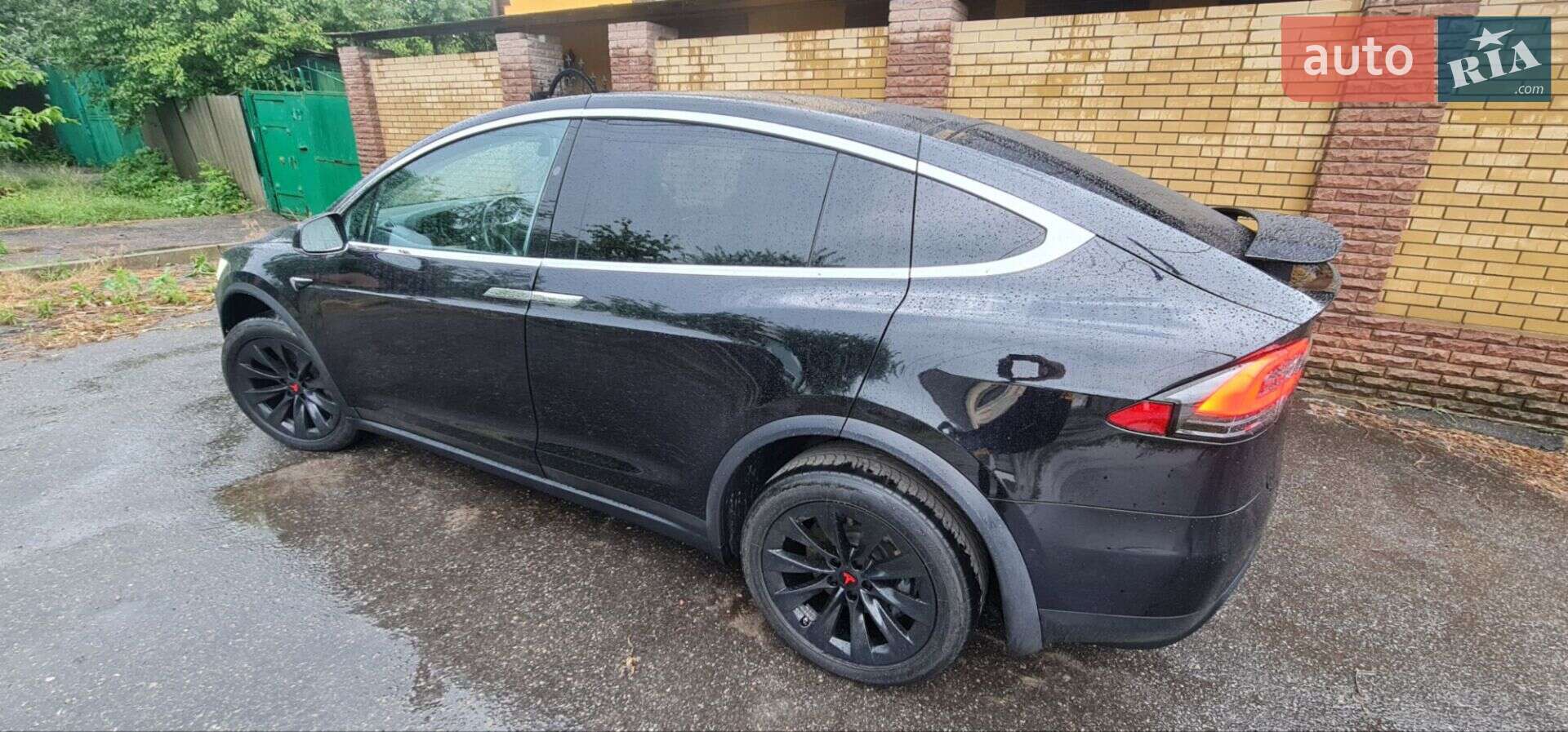 Tesla Model X 2017 VIN 5YJXCBE22HF044400 фото оголошення 34 з 35