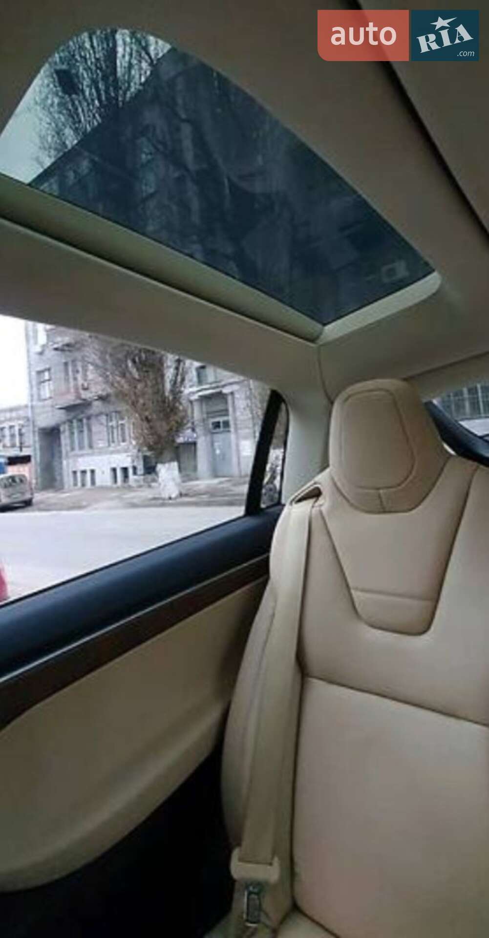 Tesla Model X 2017 VIN 5YJXCBE22HF044400 фото оголошення 17 з 54