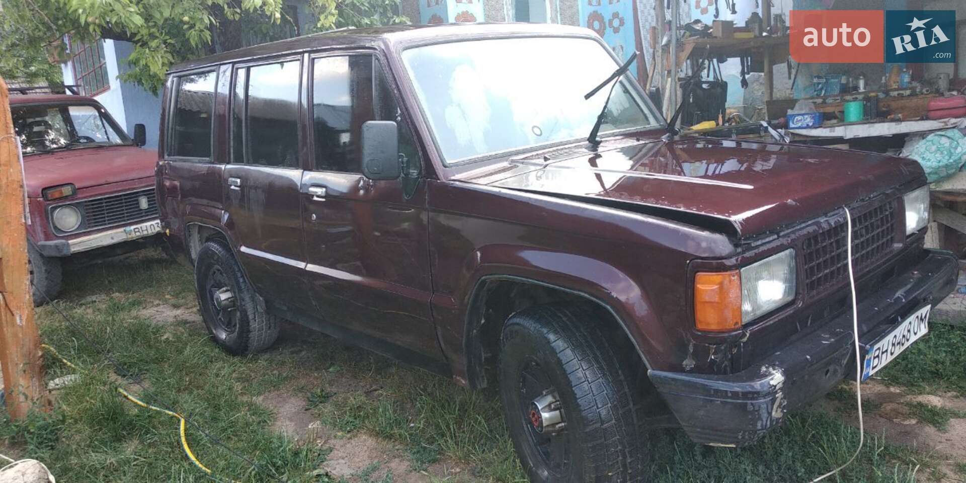 Isuzu Trooper 1990 VIN JACCH58R3L7903632 фото оголошення 2 з 8
