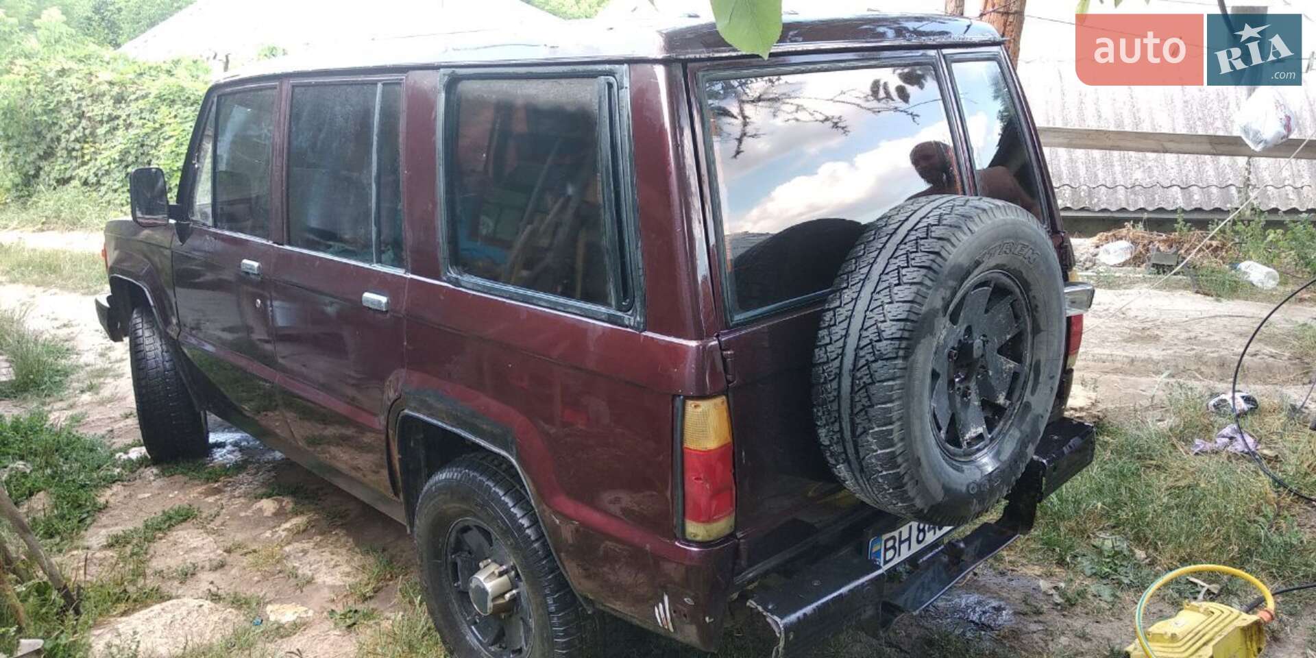 Isuzu Trooper 1990 VIN JACCH58R3L7903632 фото оголошення 3 з 8