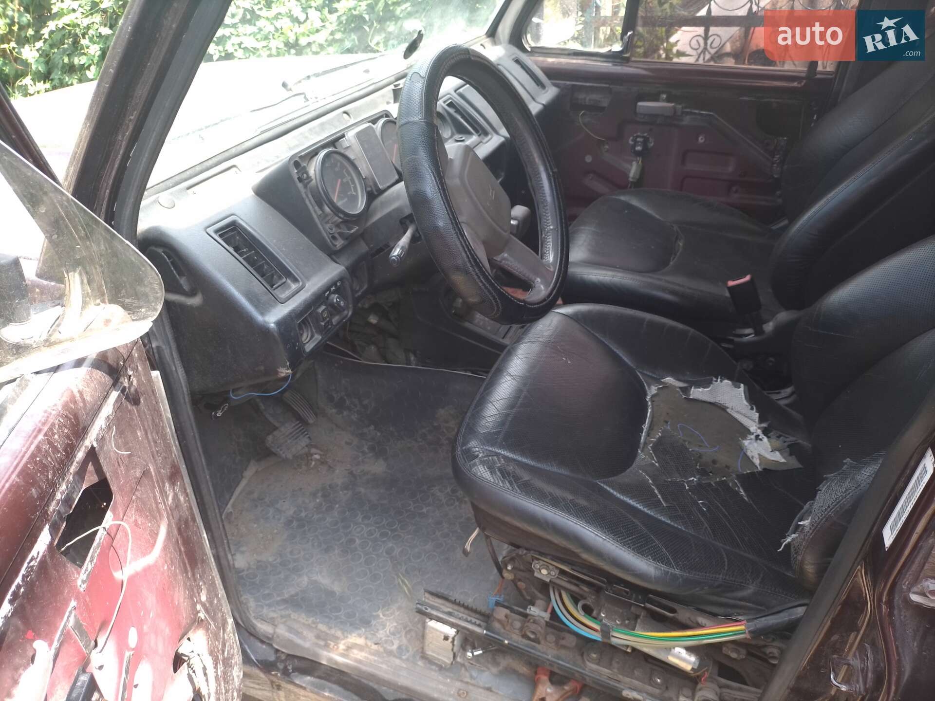 Isuzu Trooper 1990 VIN JACCH58R3L7903632 фото оголошення 6 з 8