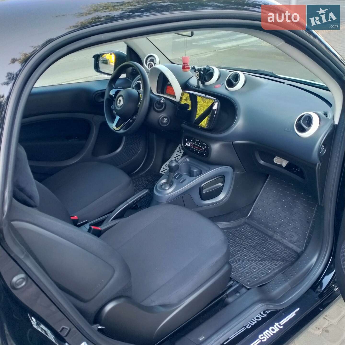 Smart EQ Fortwo 2018 VIN WME4533911K329845 фото оголошення 15 з 16