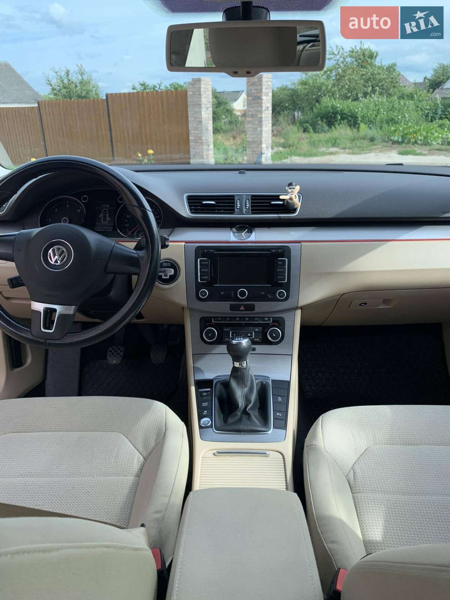 Volkswagen Passat 2011 VIN WVWZZZ3CZBE352013 фото оголошення 10 з 21
