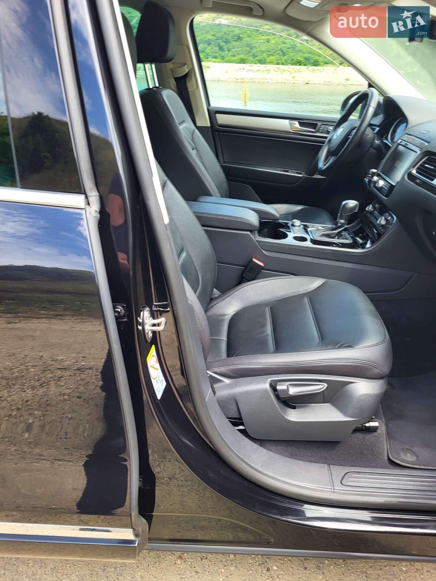 Volkswagen Touareg 2017 VIN WVGZZZ7PZHD035379 фото оголошення 8 з 24