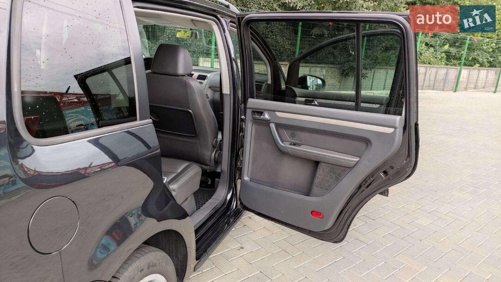 Volkswagen Touran 2010 VIN WVGZZZ1TZAW099144 фото оголошення 4 з 12