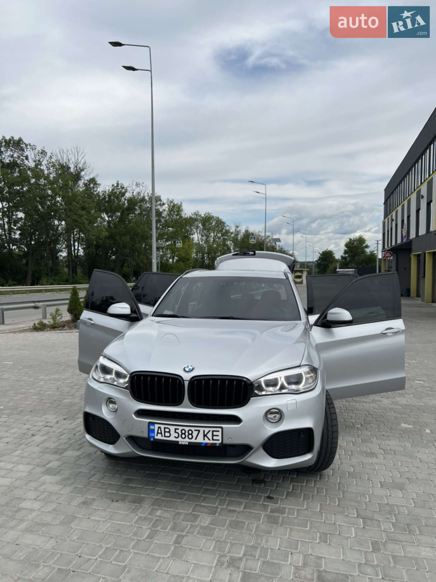 BMW X5 2016 VIN WBALS010300T83225 фото оголошення 31 з 83