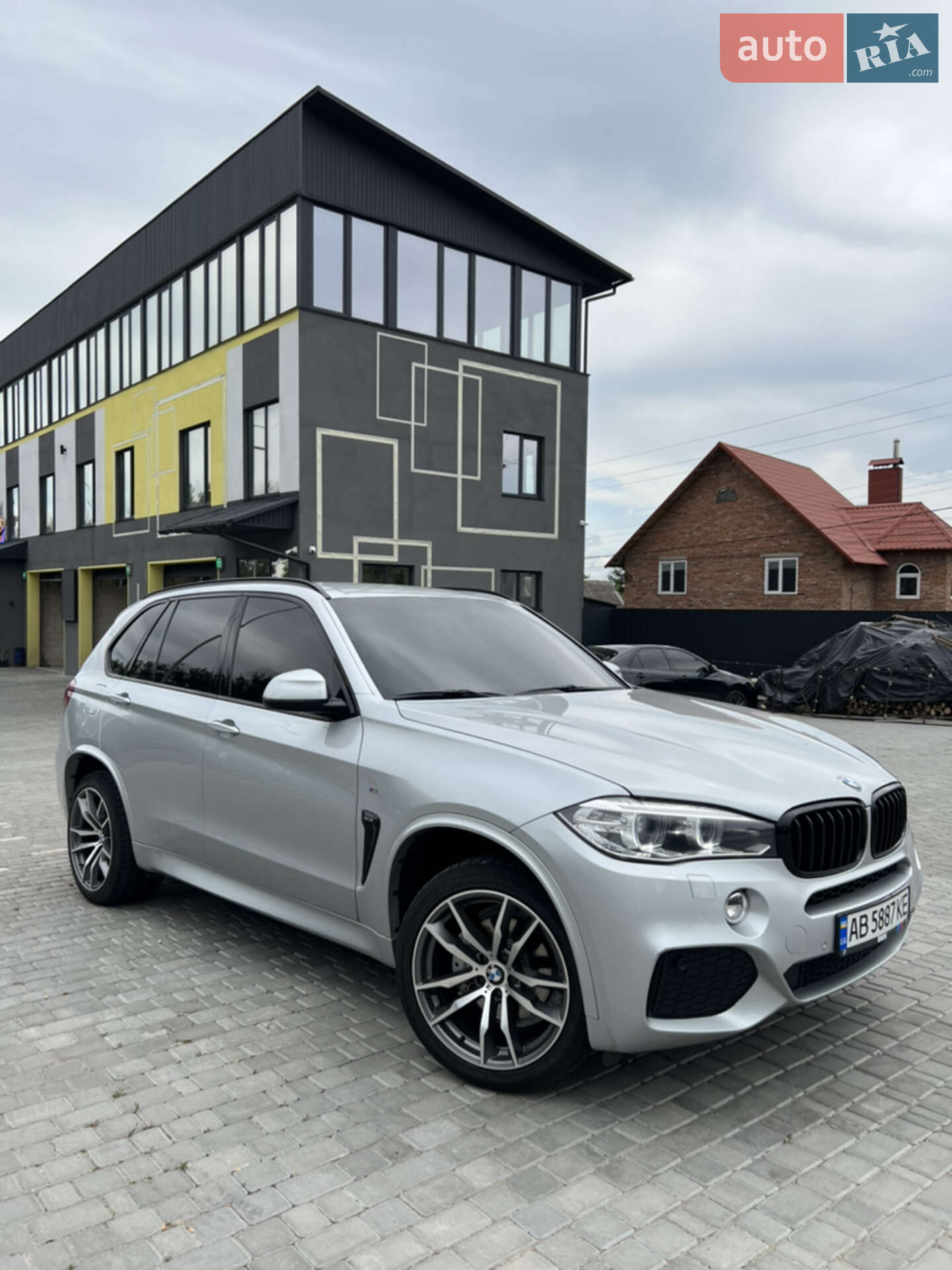 BMW X5 2016 VIN WBALS010300T83225 фото оголошення 11 з 83