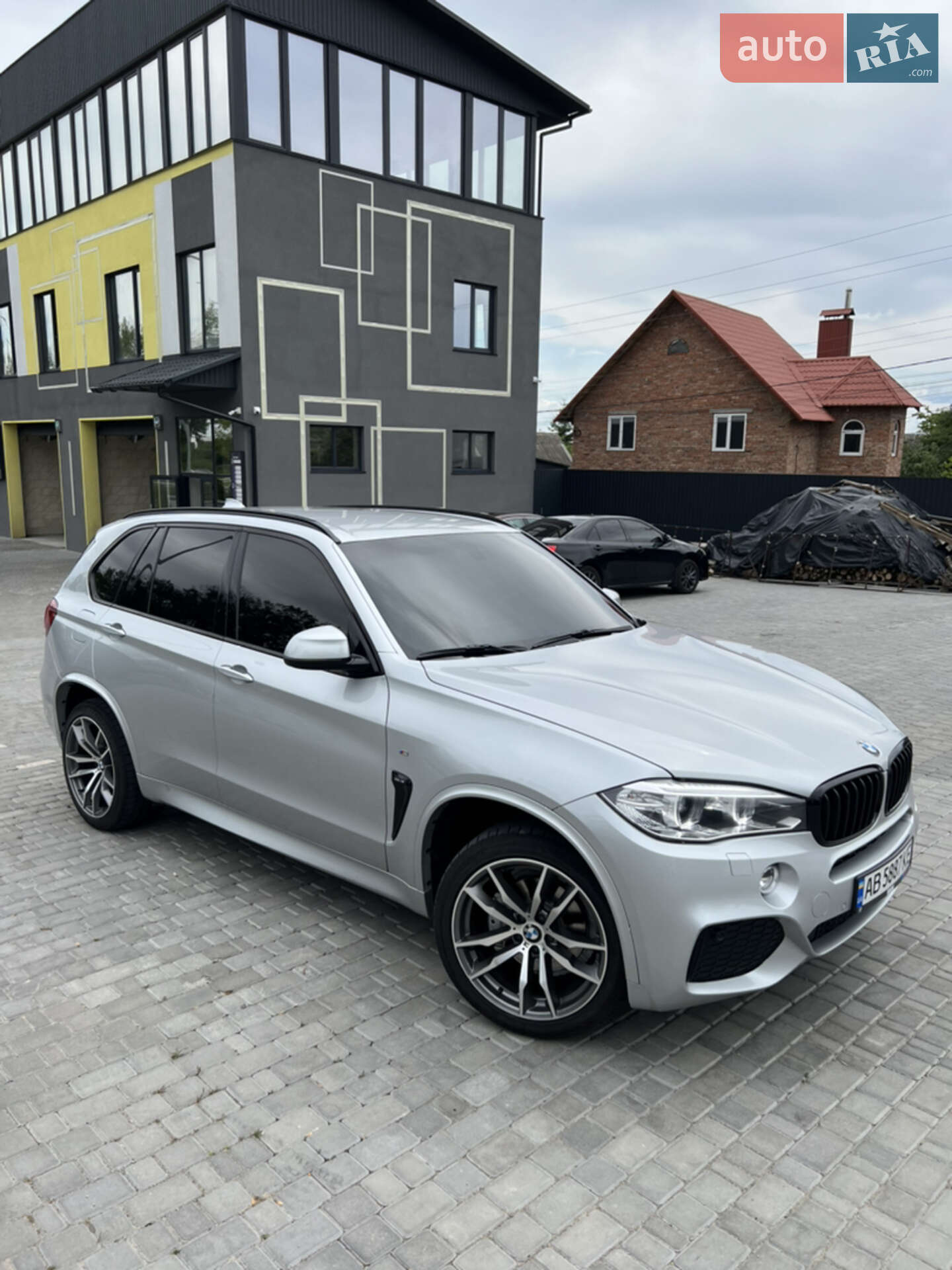 BMW X5 2016 VIN WBALS010300T83225 фото оголошення 12 з 83