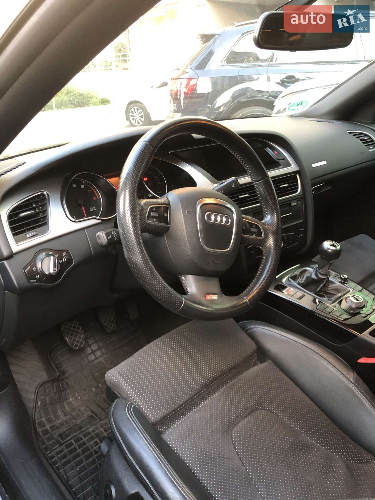 Audi A5 2011 VIN WAUZZZ8T5BA076727 фото оголошення 15 з 18