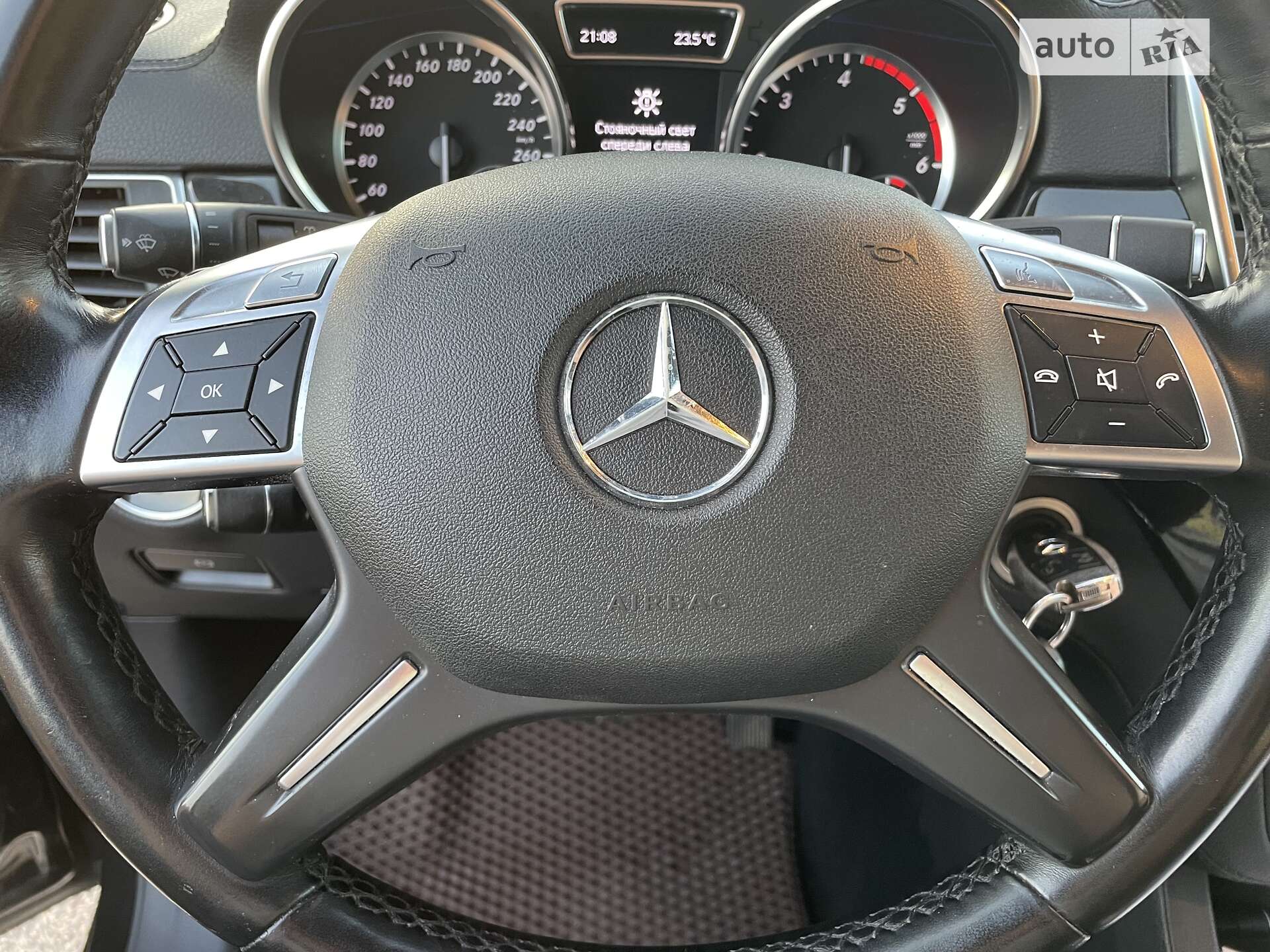 Mercedes-Benz M-Class 2011 VIN WDC1660241A002742 фото оголошення 30 з 31