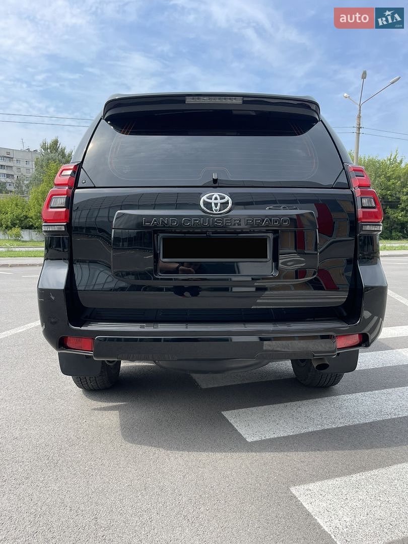 Toyota Land Cruiser Prado 2019 VIN JTEBU3FJ10K170768 фото оголошення 3 з 12