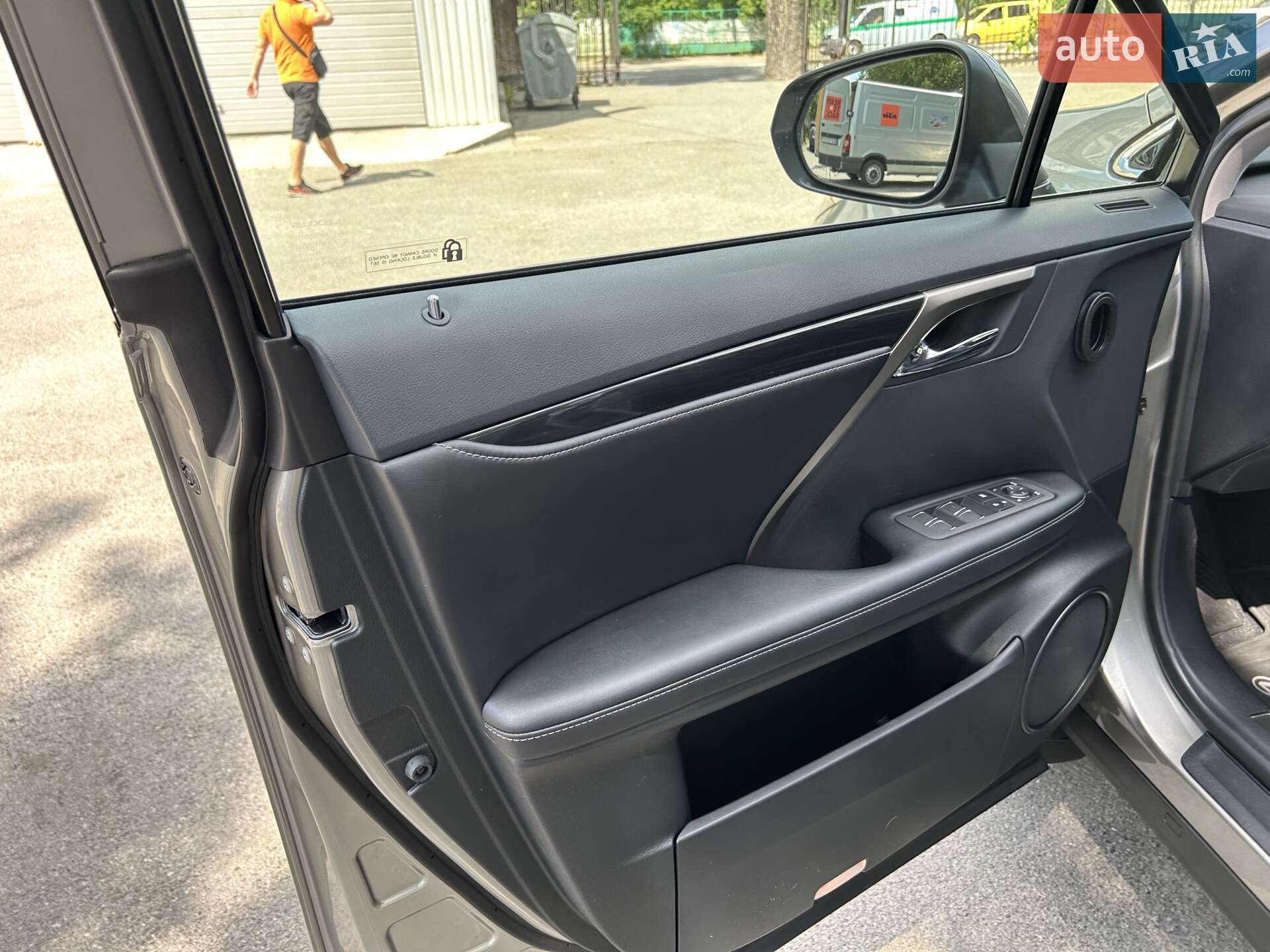 Lexus RX 2022 VIN JTJBAMCA402183101 фото оголошення 10 з 34