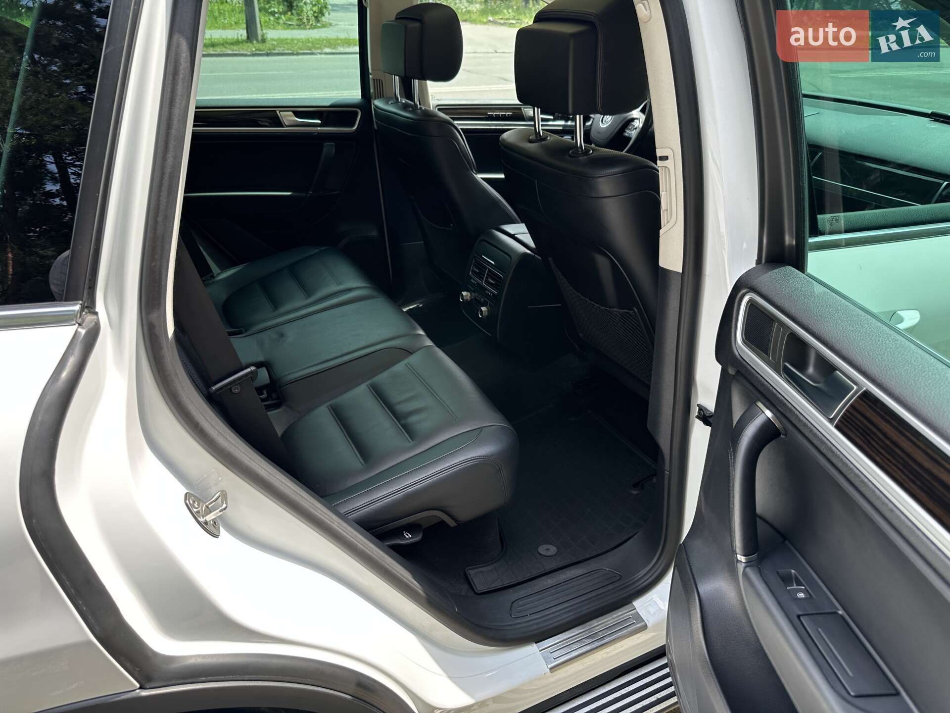 Volkswagen Touareg 2014 VIN WVGZZZ7PZFD000404 фото оголошення 11 з 24