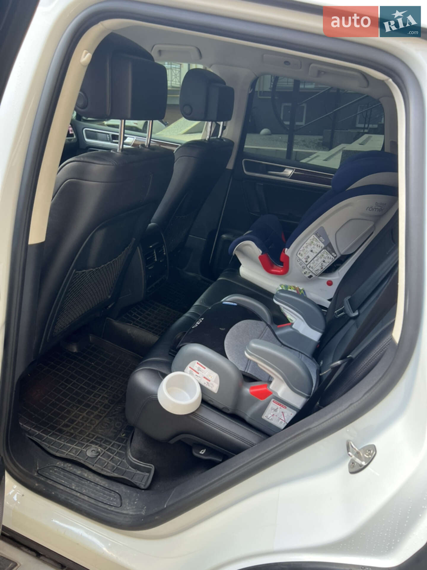 Volkswagen Touareg 2017 VIN WVGZZZ7PZHD036799 фото оголошення 2 з 7
