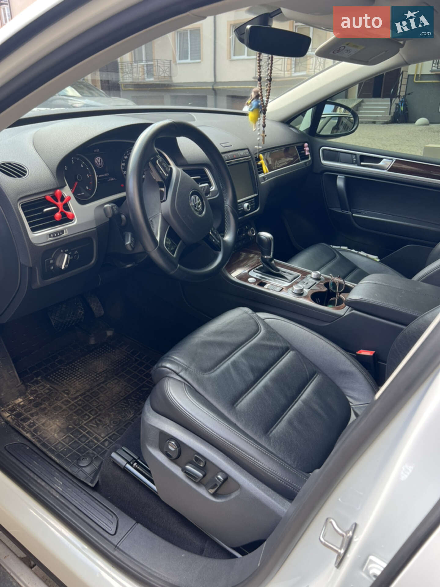 Volkswagen Touareg 2017 VIN WVGZZZ7PZHD036799 фото оголошення 5 з 7