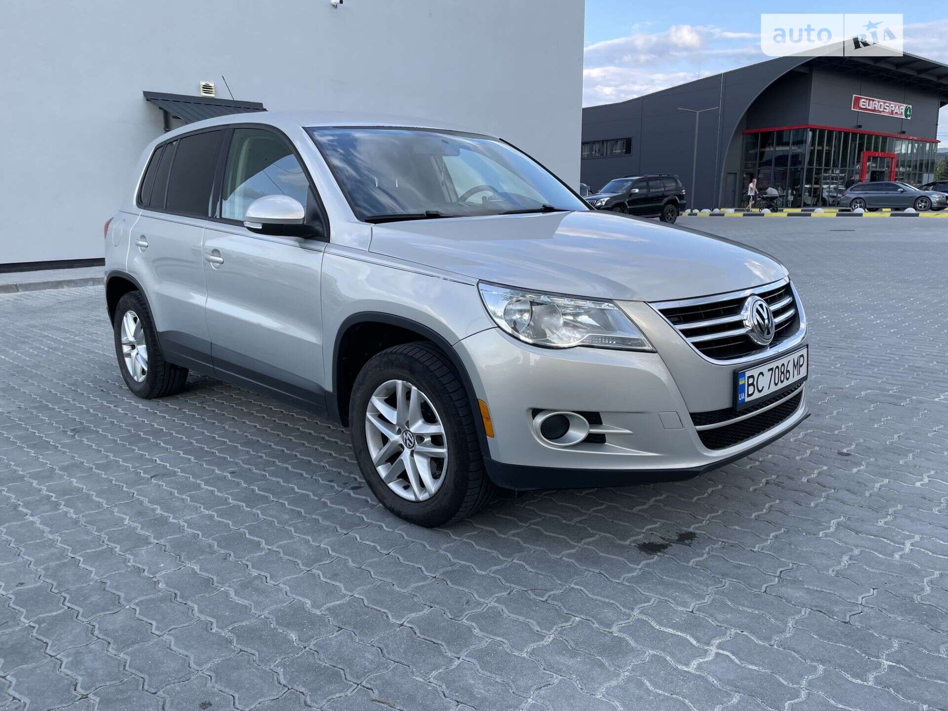 Volkswagen Tiguan 2011 VIN WVGBV7AX3BW555633 фото оголошення 2 з 47