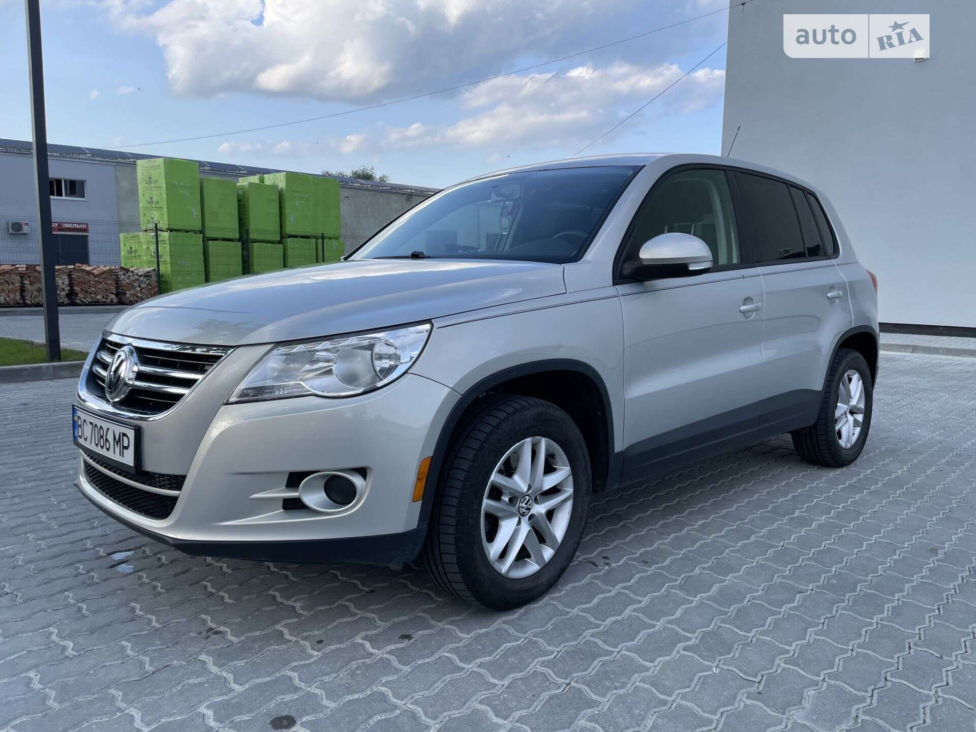 Volkswagen Tiguan 2011 VIN WVGBV7AX3BW555633 фото оголошення 10 з 47