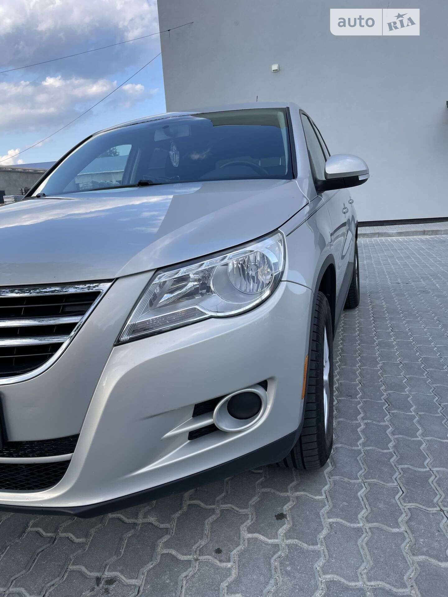 Volkswagen Tiguan 2011 VIN WVGBV7AX3BW555633 фото оголошення 13 з 47