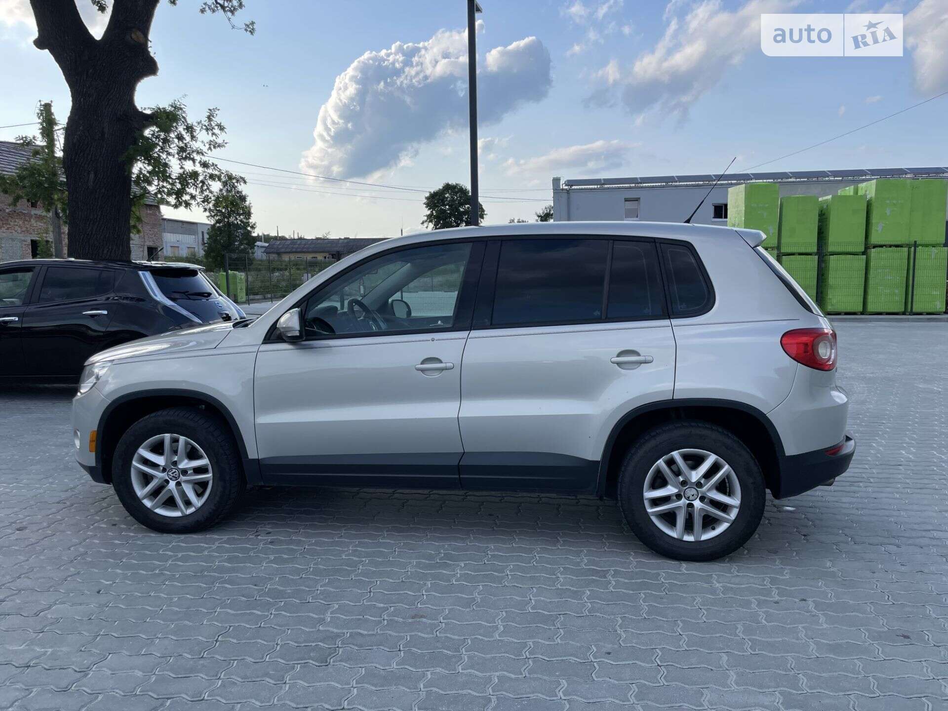 Volkswagen Tiguan 2011 VIN WVGBV7AX3BW555633 фото оголошення 9 з 47