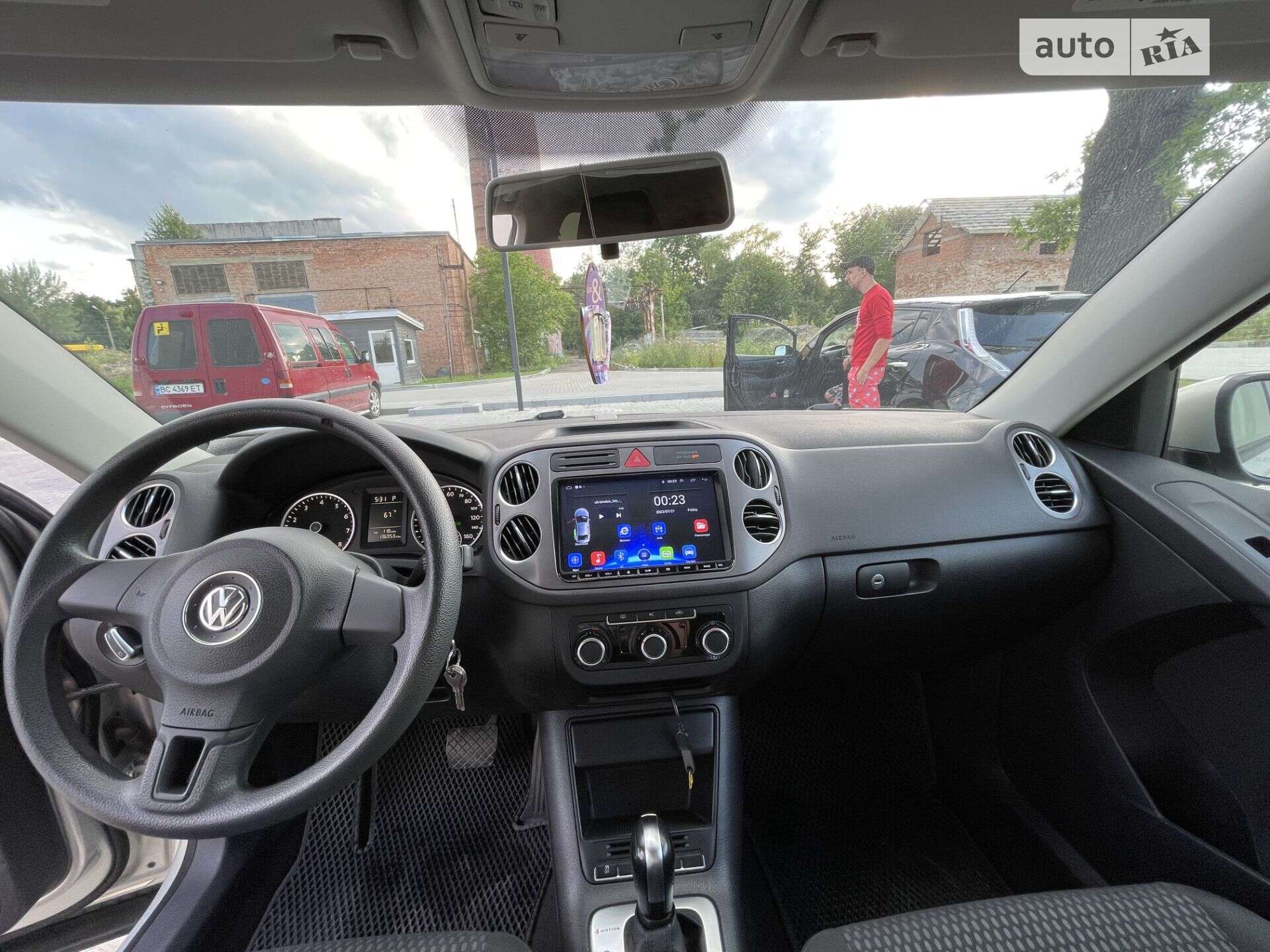 Volkswagen Tiguan 2011 VIN WVGBV7AX3BW555633 фото оголошення 42 з 47