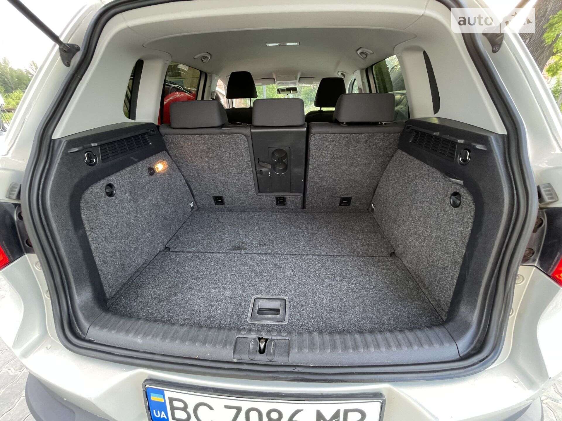Volkswagen Tiguan 2011 VIN WVGBV7AX3BW555633 фото оголошення 44 з 47
