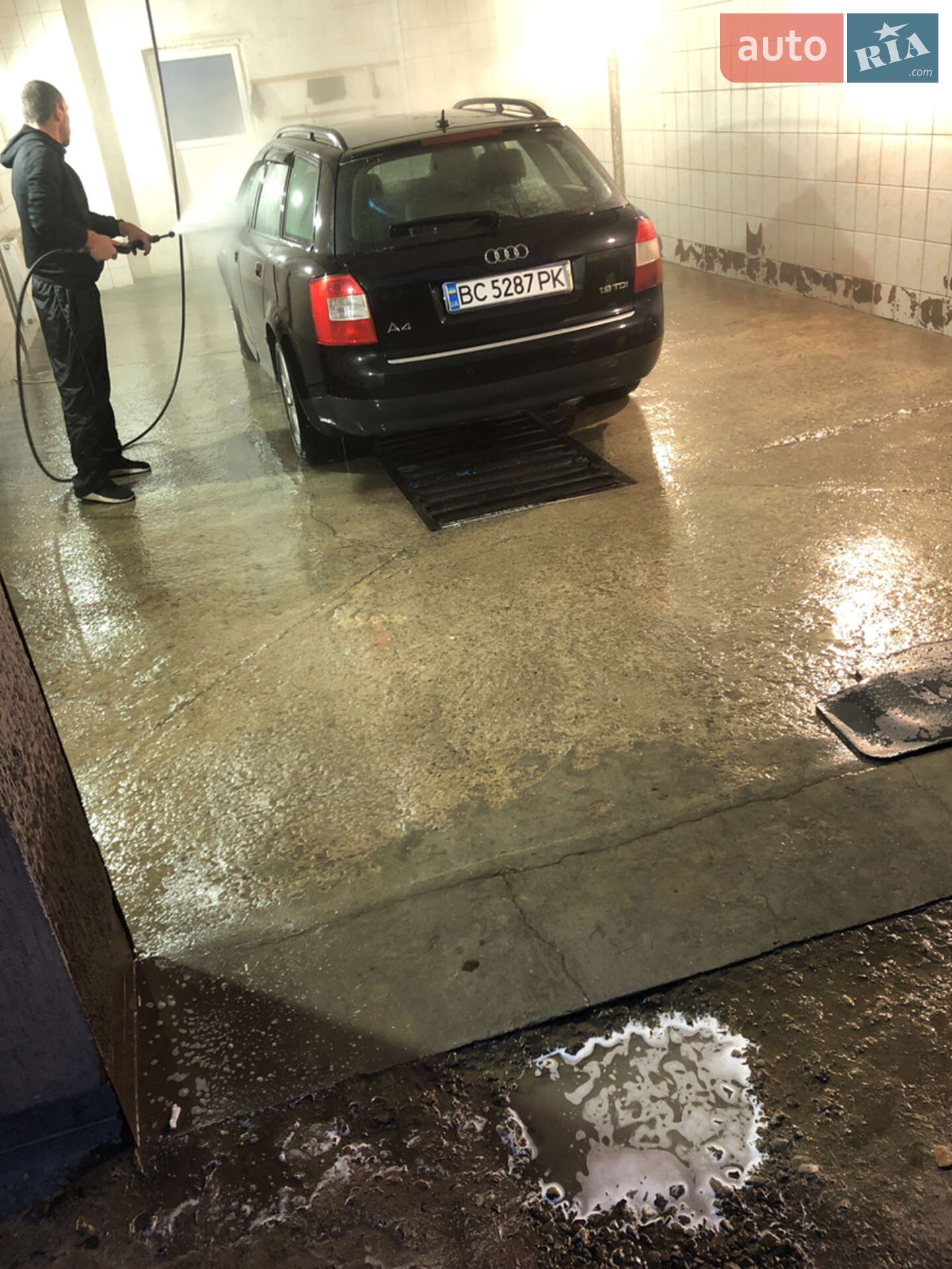 Audi A4 2003 VIN WAUZZZ8E03A347681 фото оголошення 11 з 13