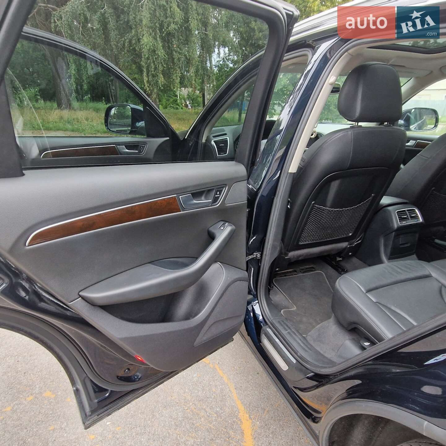 Audi Q5 2010 VIN WA1LFBFP9BA068641 фото оголошення 18 з 27