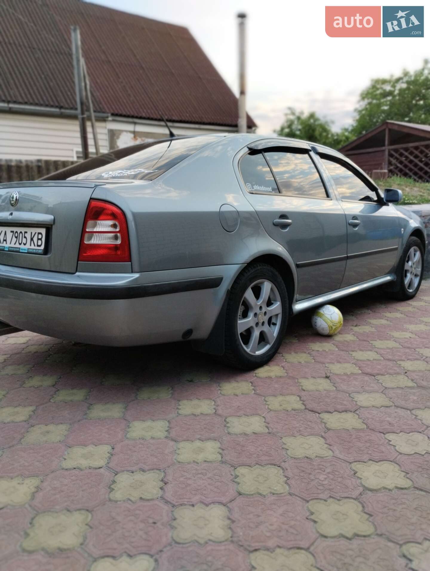 Skoda Octavia 2002 VIN TMBSL41U228567985 фото оголошення 3 з 6