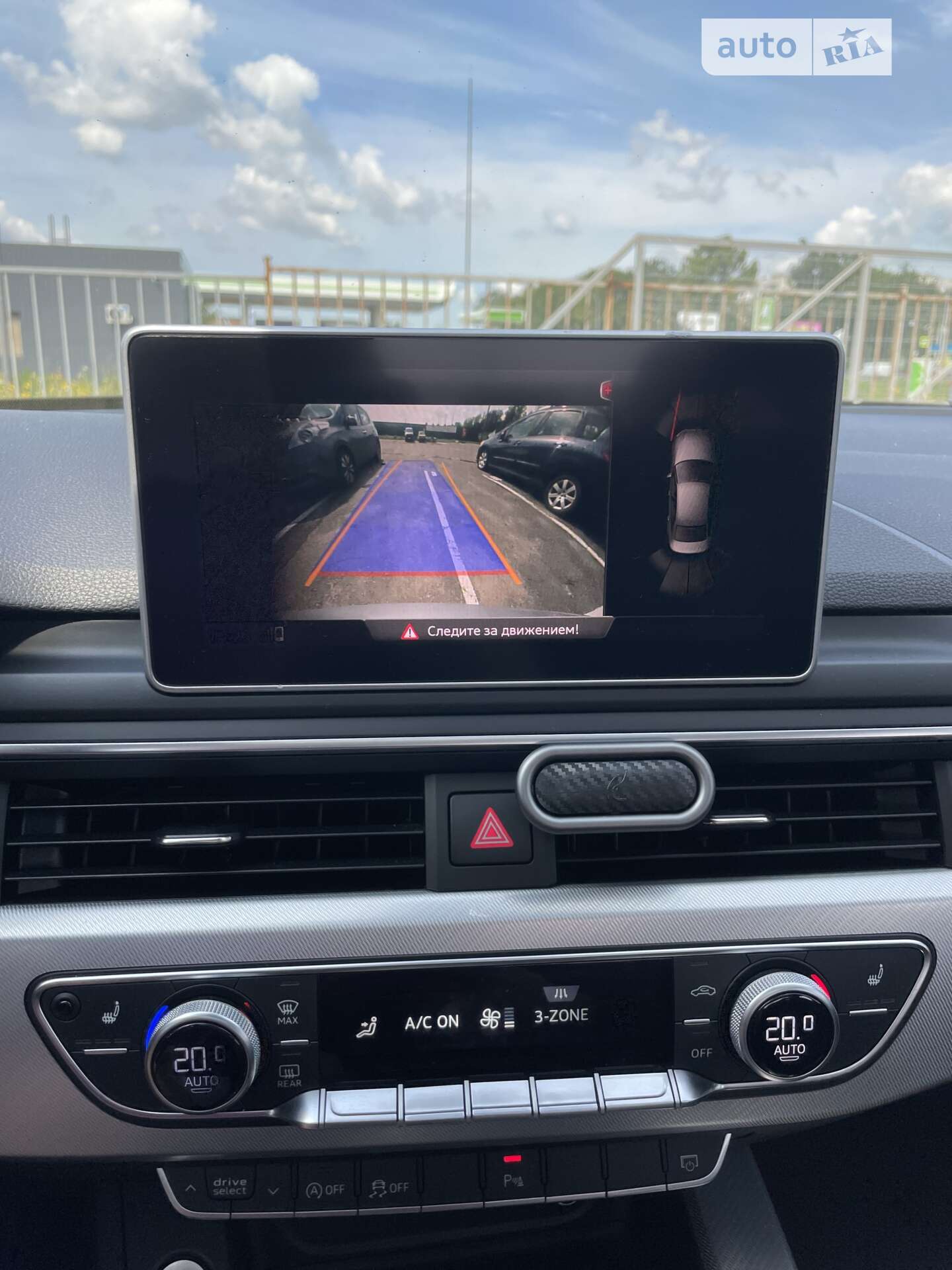 Audi A4 2015 VIN WAUANAF41HN001501 фото оголошення 3 з 16