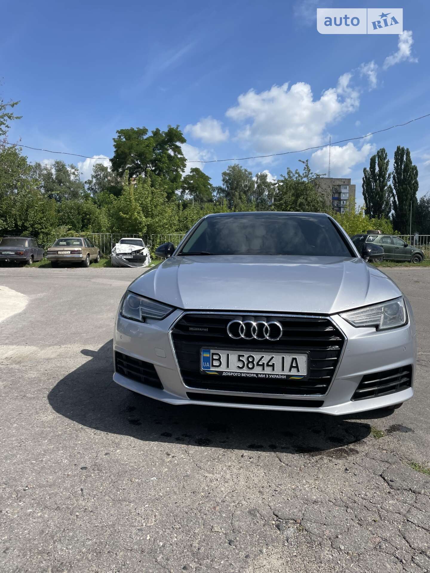 Audi A4 2015 VIN WAUANAF41HN001501 фото оголошення 6 з 16
