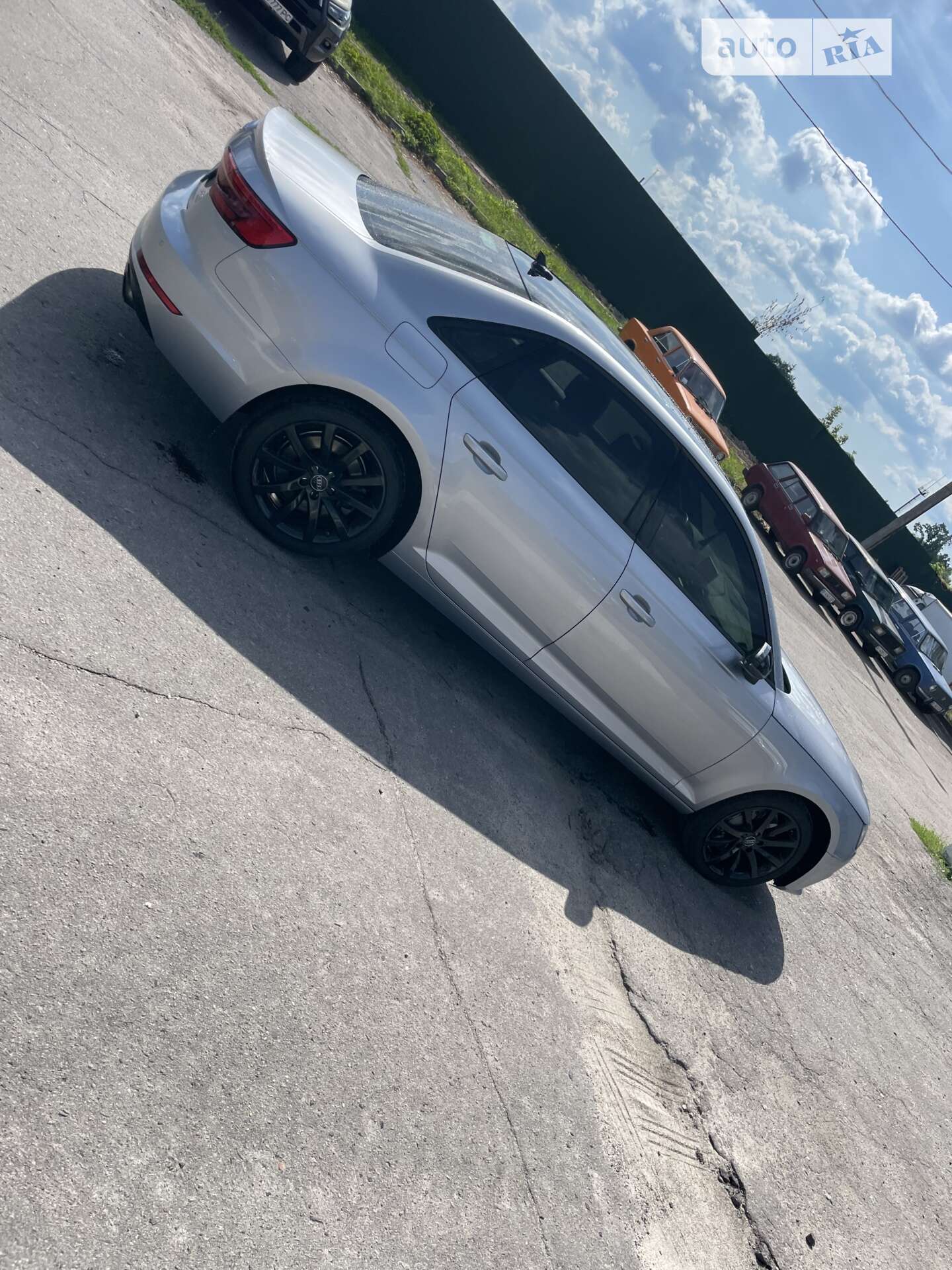 Audi A4 2015 VIN WAUANAF41HN001501 фото оголошення 15 з 16