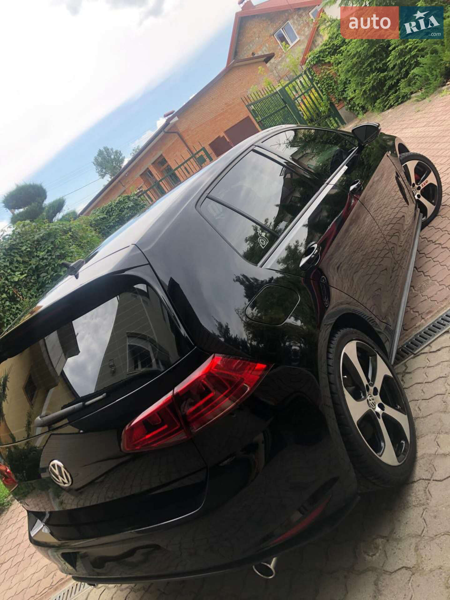 Volkswagen Golf GTI 2017 VIN 3VW4T7AU9HM055992 фото оголошення 8 з 14