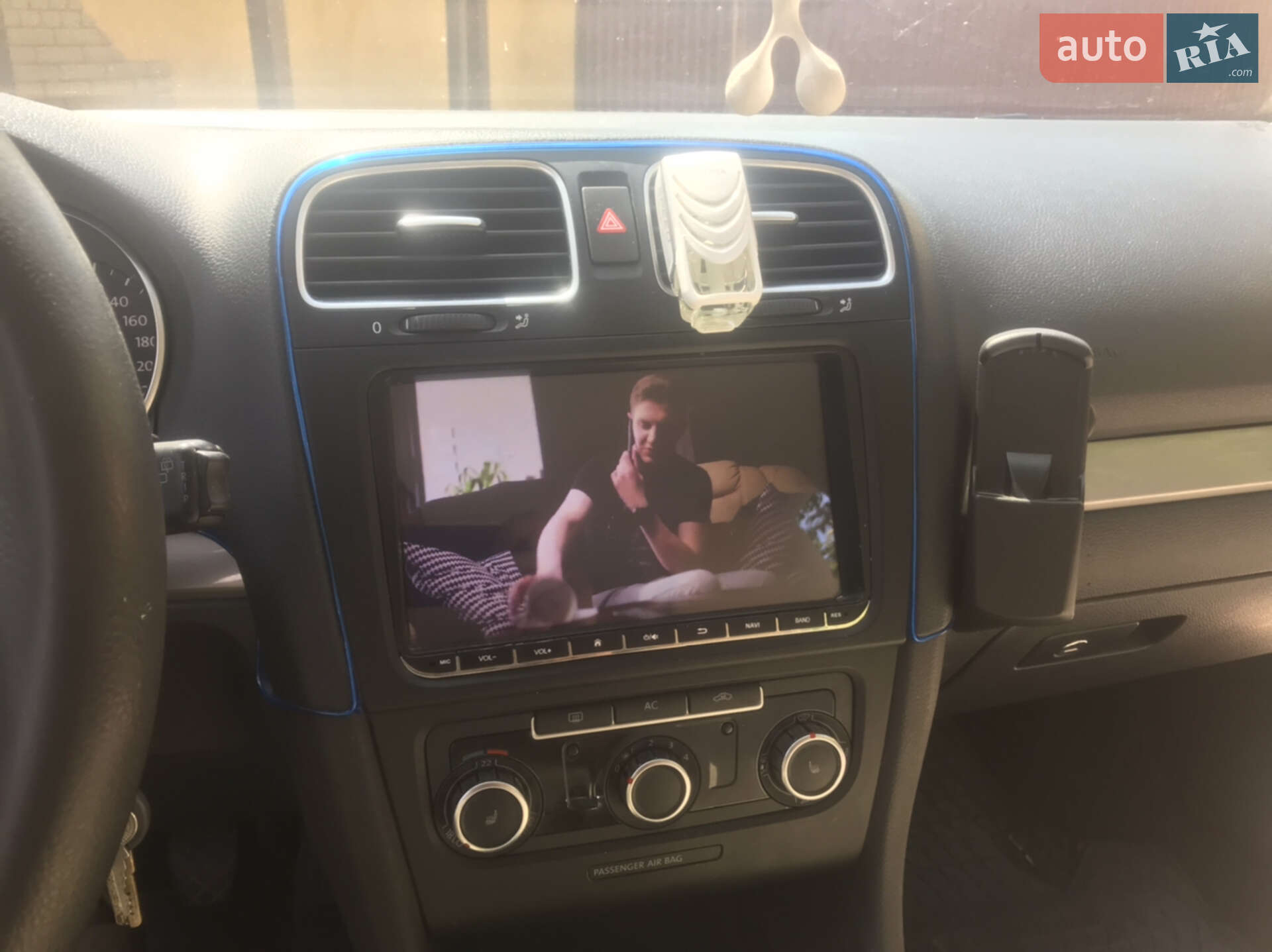 Volkswagen Golf 2010 VIN WVWZZZ1KZBM643364 фото оголошення 12 з 103