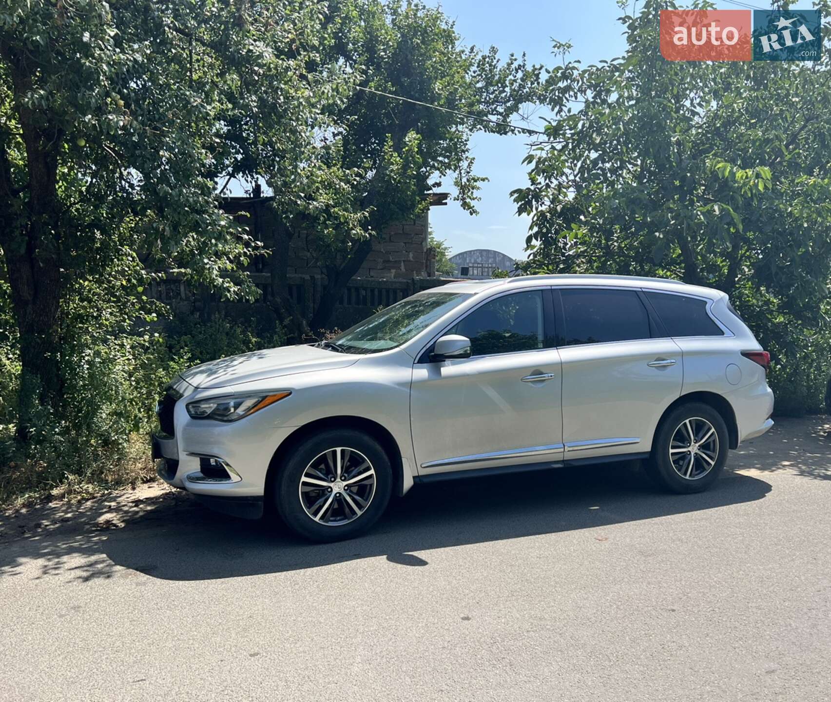 Infiniti QX60 2018 VIN 5N1DL0MM3KC526870 фото оголошення 2 з 12