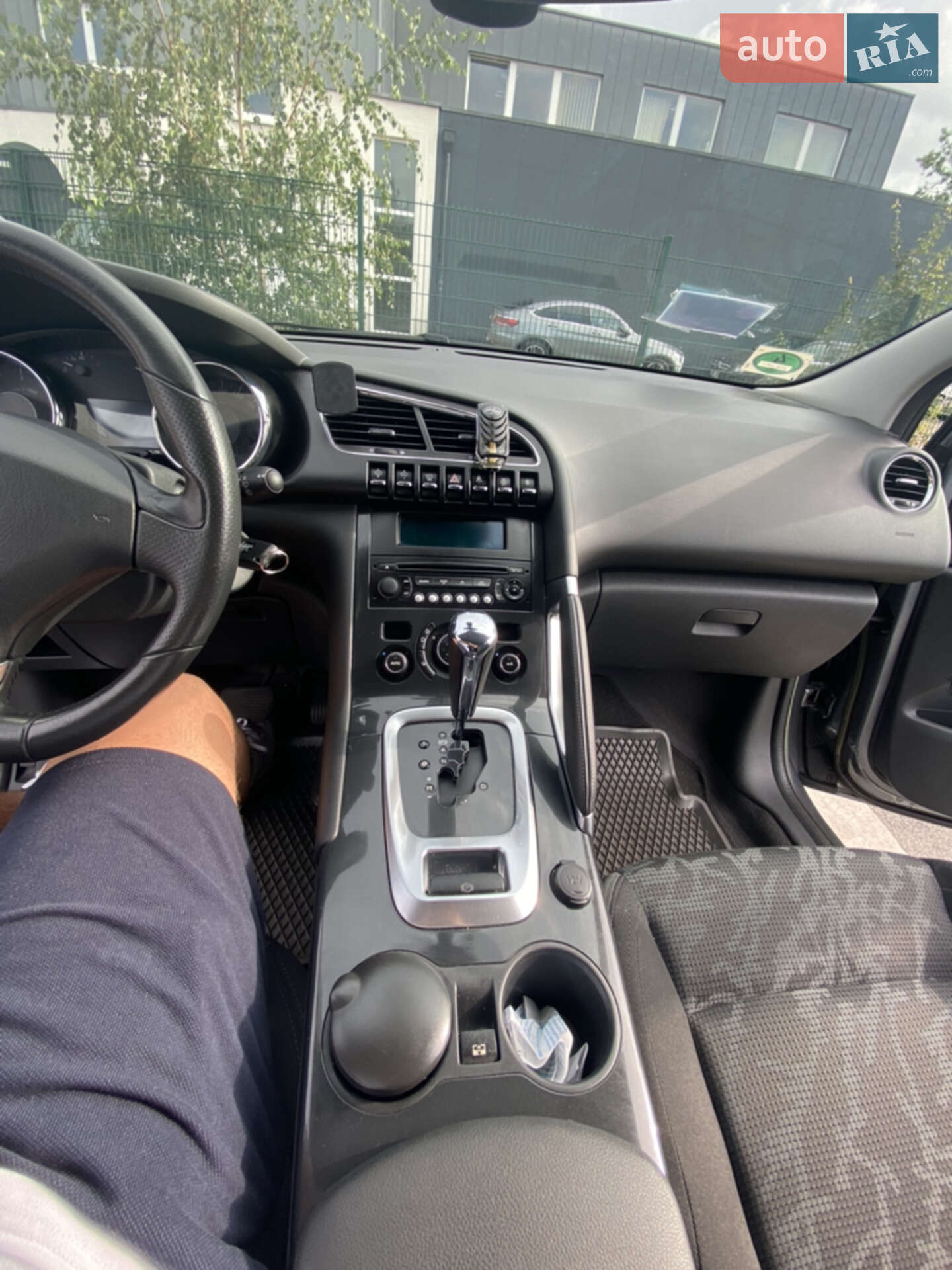 Peugeot 3008 2011 VIN VF30URHHABS242401 фото оголошення 8 з 17