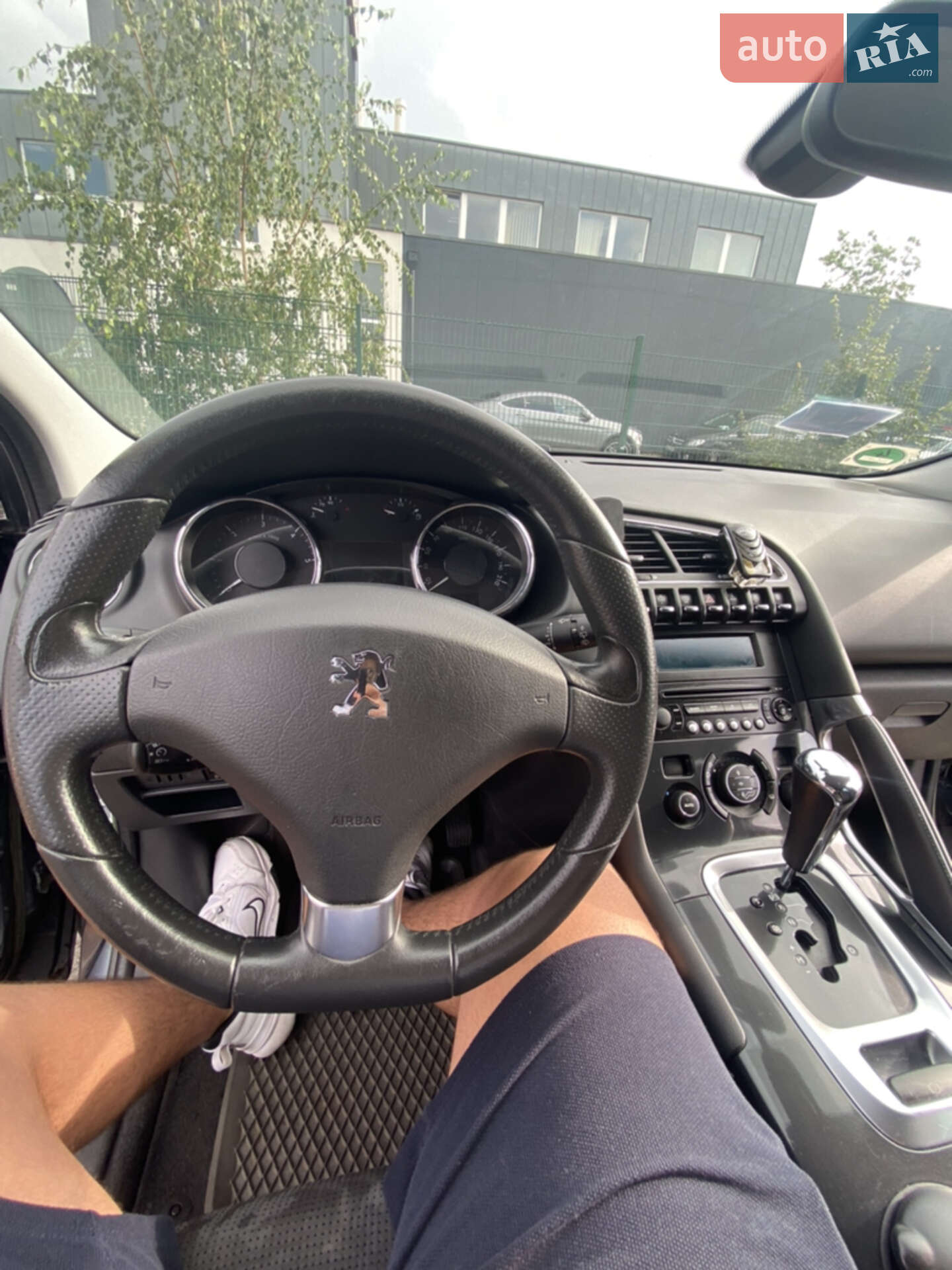 Peugeot 3008 2011 VIN VF30URHHABS242401 фото оголошення 11 з 17