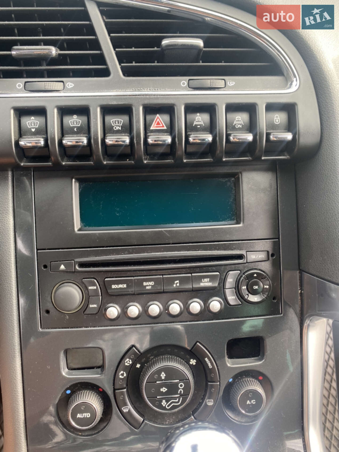 Peugeot 3008 2011 VIN VF30URHHABS242401 фото оголошення 17 з 17