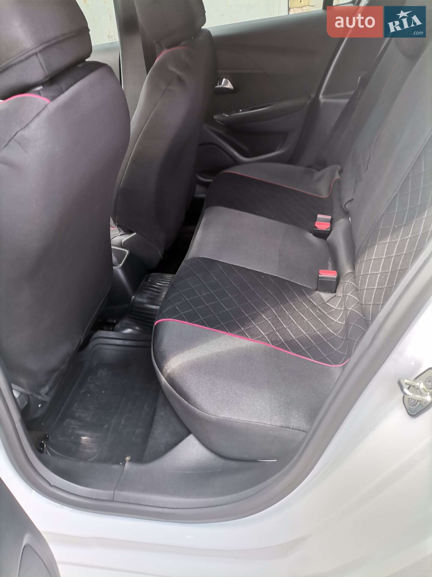 Peugeot 208 2022 VIN VR3UPHMGBNT002531 фото оголошення 14 з 16